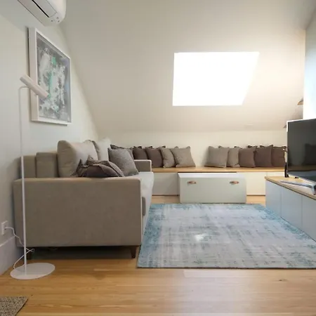 Lx4u - Baixa Douradores Apartamento
